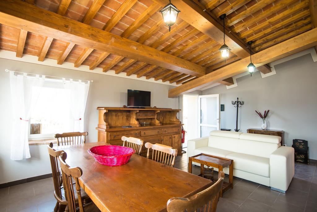 Agriturismo Il Frutteto Ghivizzano Exterior foto